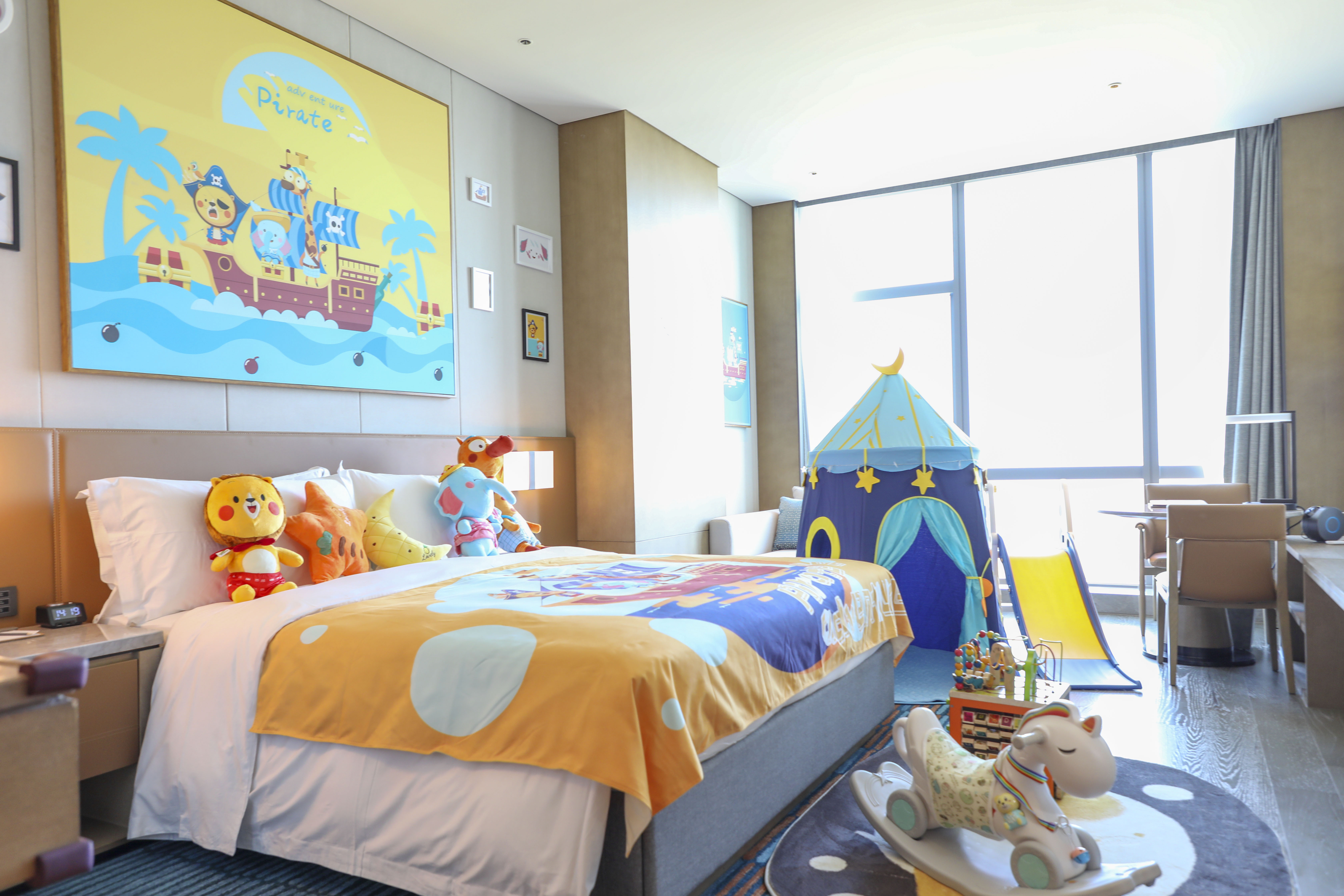 豌豆星球亲子主题海景大床房