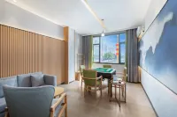 Xiyue Smart Hotel (Yuechi Railway Station Power Century City)
