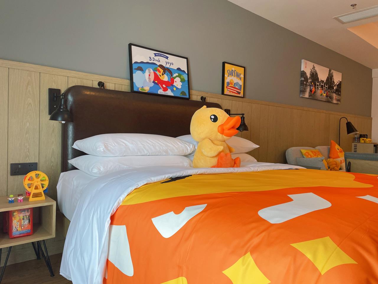 Nanjing Jiangning MoxyB·duck小黄鸭主题亲子房