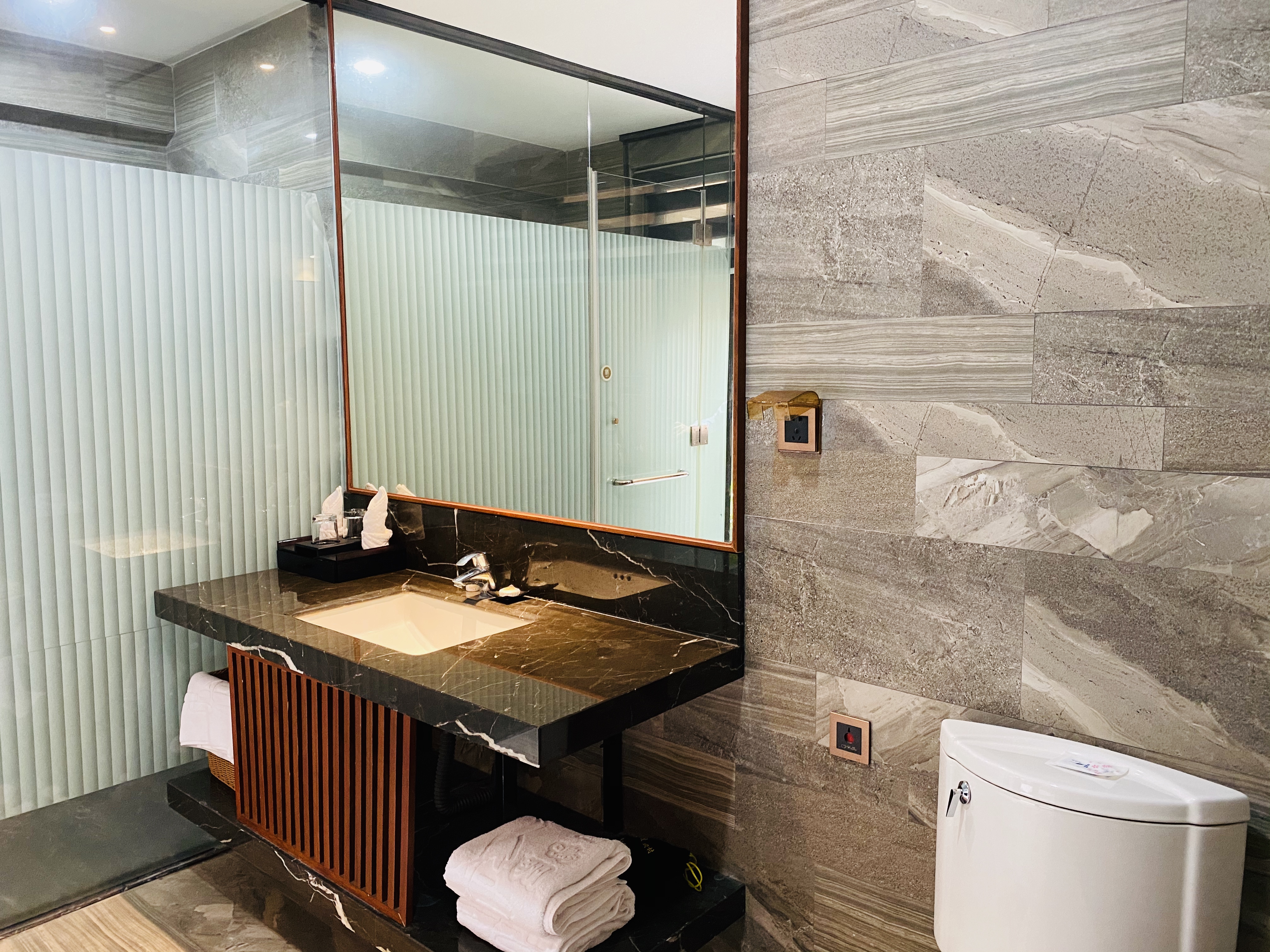 香眠1房1厅温泉房（沉香床垫-睡枕-助眠香薰机-沉香睡宝）