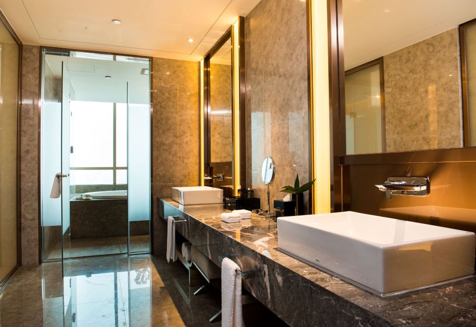 豪华行政大床房