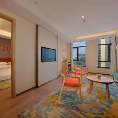 曼享行政智能套房 曼居酒店（株洲美的城慄雨工業園店）優惠