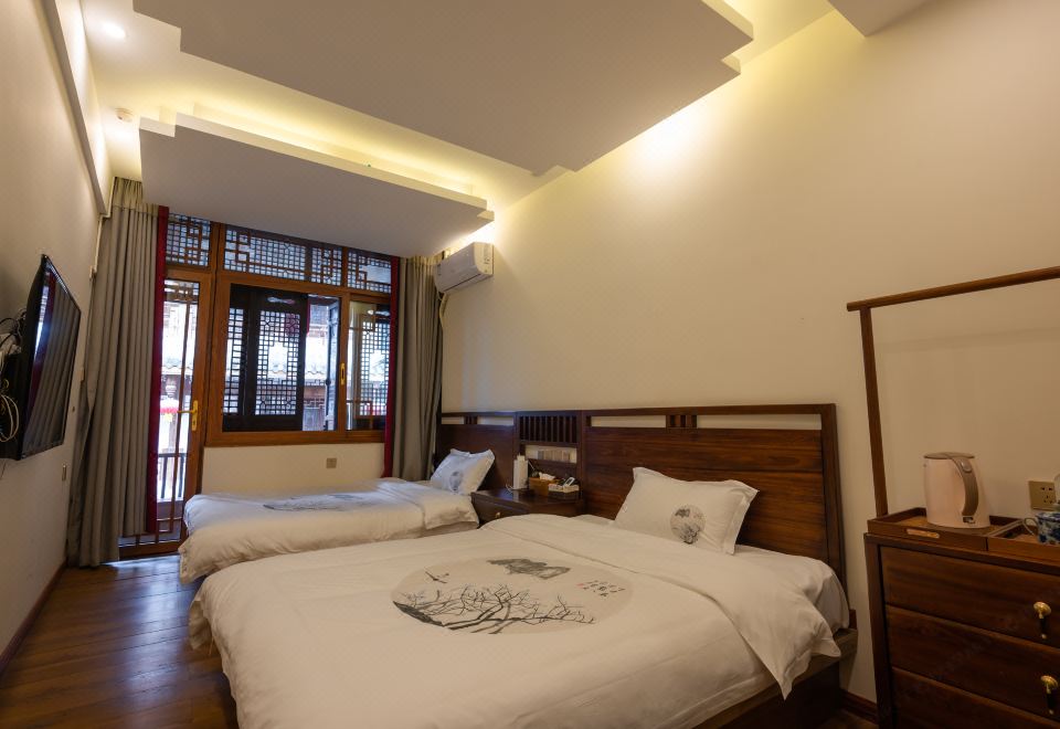 Xinlongmen GuesthouseChinese-Style Room (Tatami)