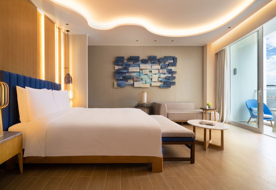 Hyatt Regency Hainan Ocean Paradise ResortEXECUTIVE SUITE KING WITH OCEAN VIEW