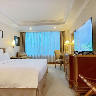 商務大床間（蕎麥枕+浴缸淋浴+乾濕分離+高空城景） 重慶國航飯店（觀音橋店）優惠