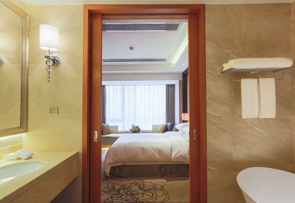 Sorl Hotel HangzhouRiver-view Deluxe Suite