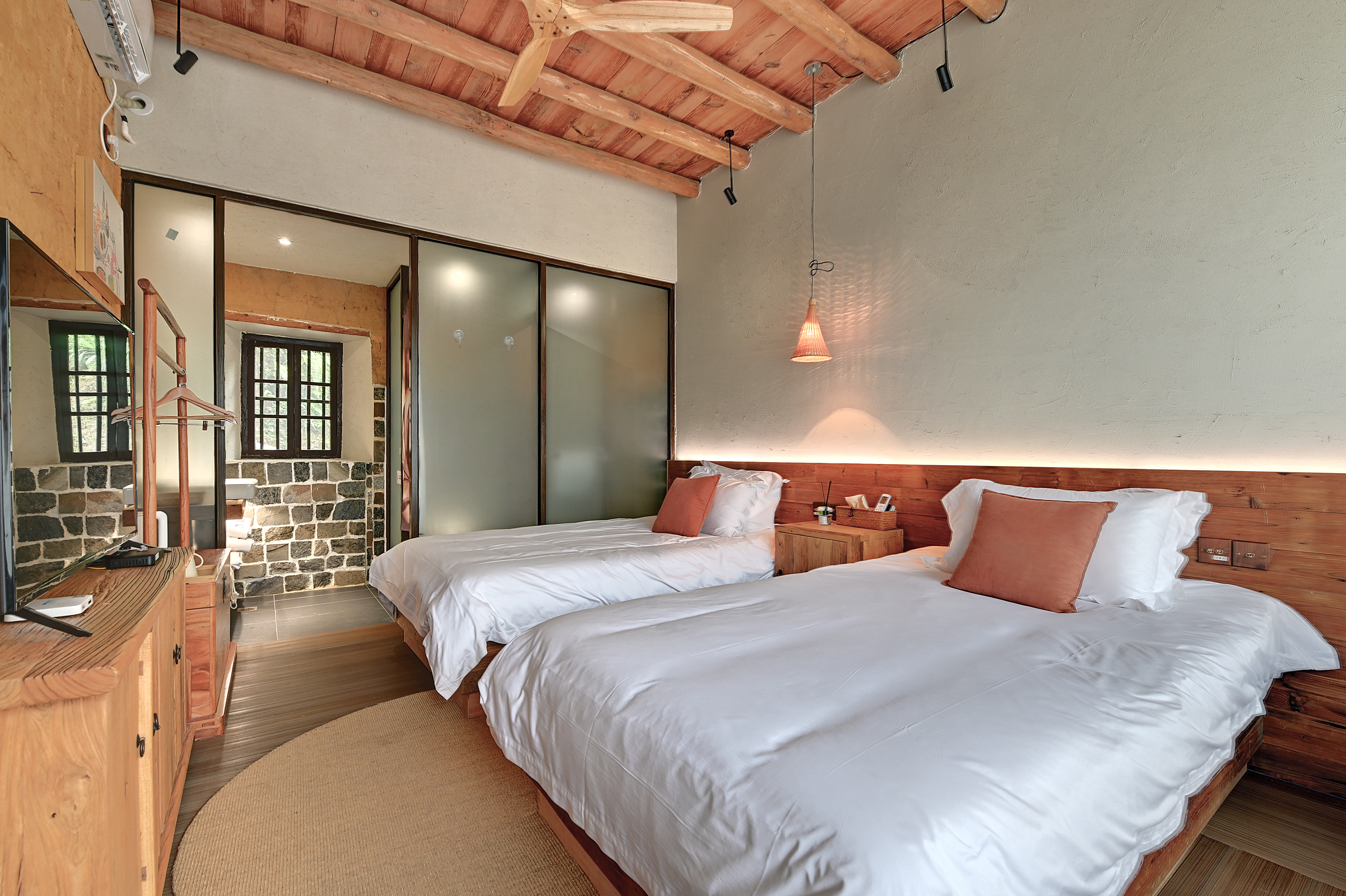 那寨溪居-拈花-精致双床房