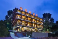 Xia Tiruijing Homestay (Longji Jinkeng Daguzhai Terrace Observation Deck) Hotel di 