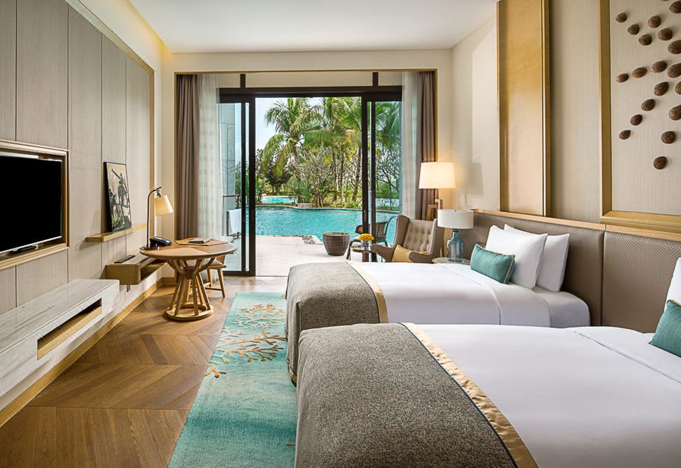 奢华泳池双床房