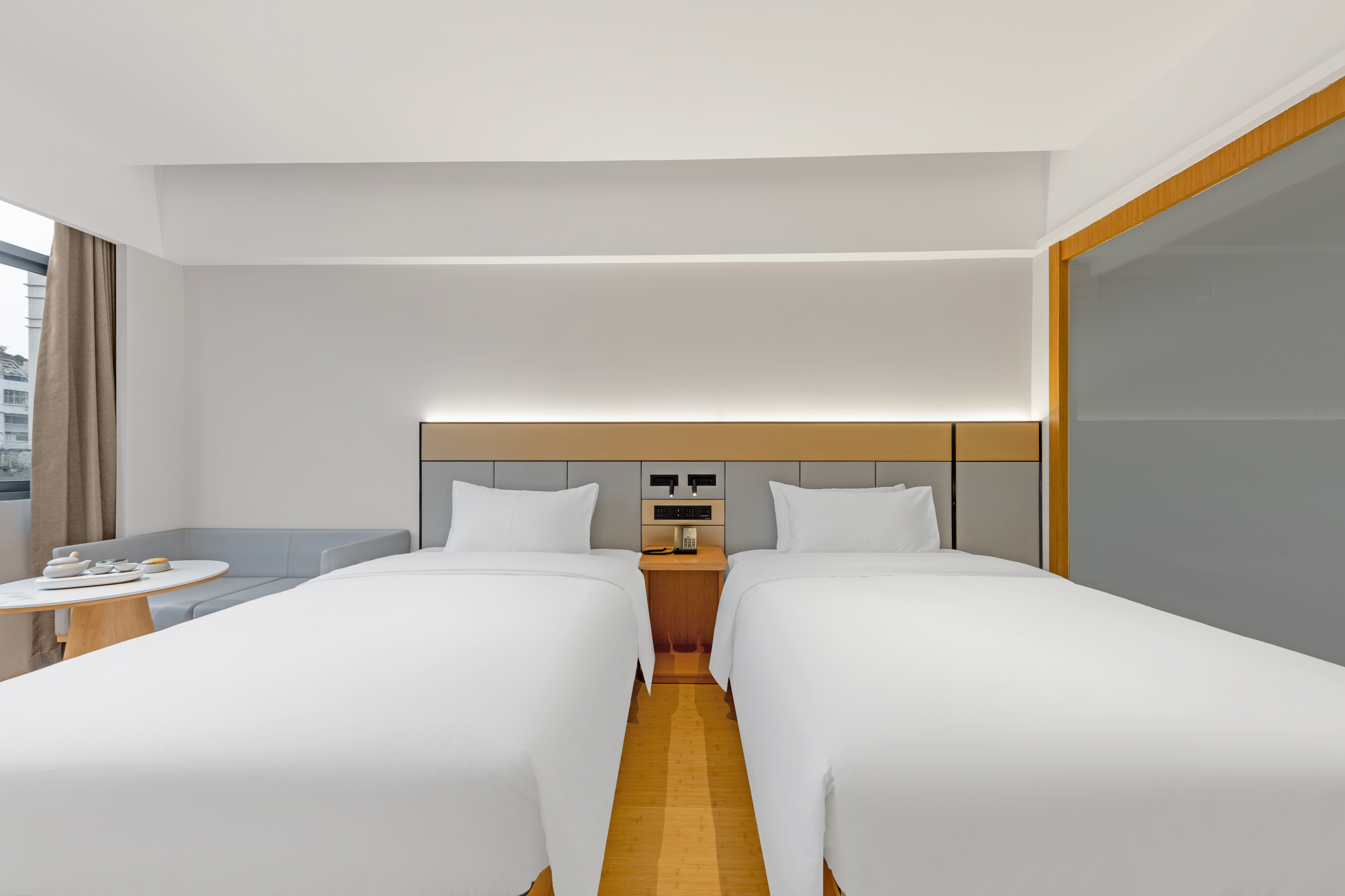 米菲豪华双床房