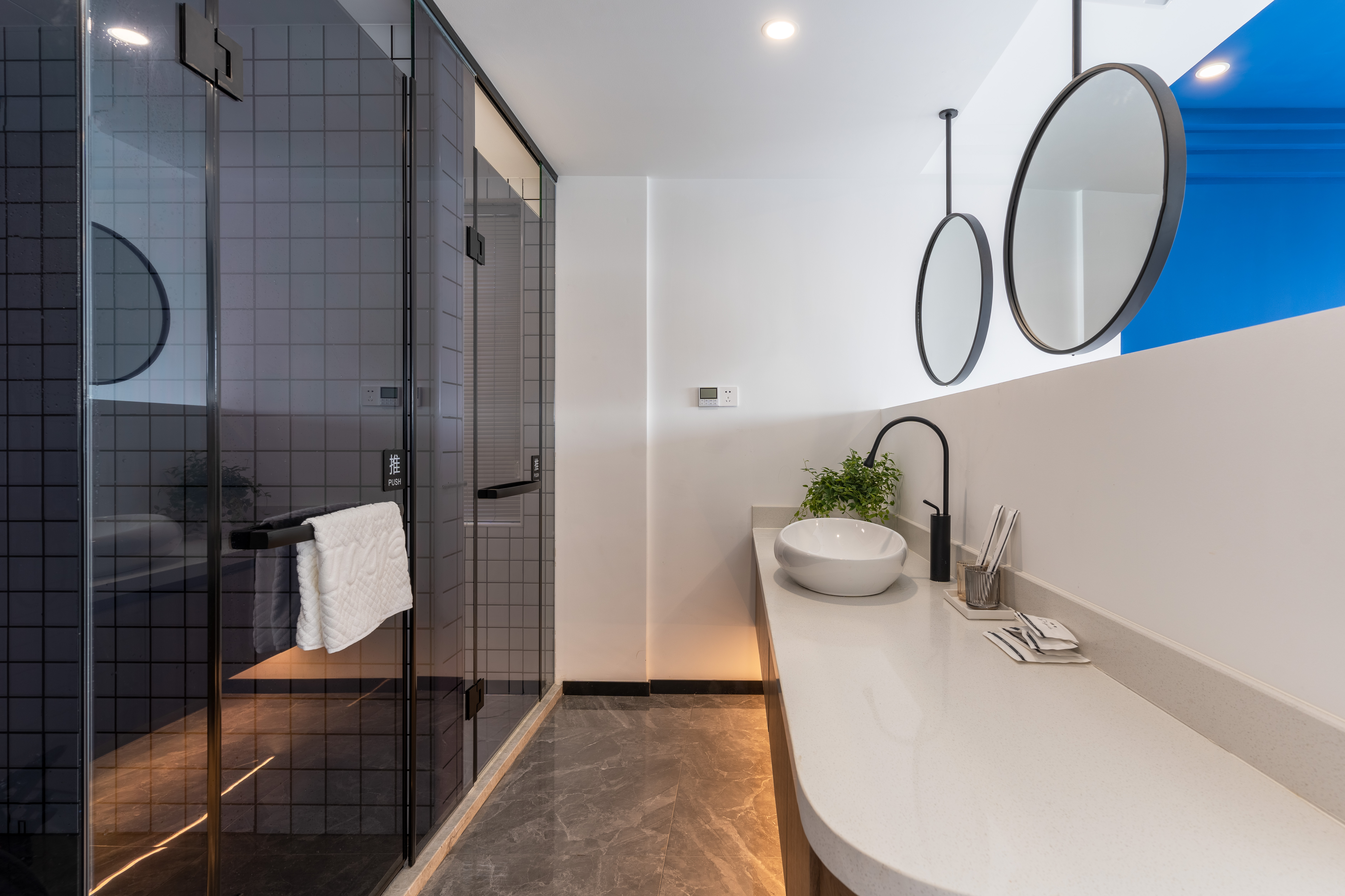 Ins风·云海山景大床房