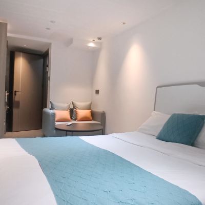 樂 |小而美大床房（安靜舒適+品牌吹風機） 廈門三人行公寓（廈門北站店）優惠