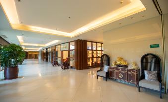 Linyin Holiday Hotel
