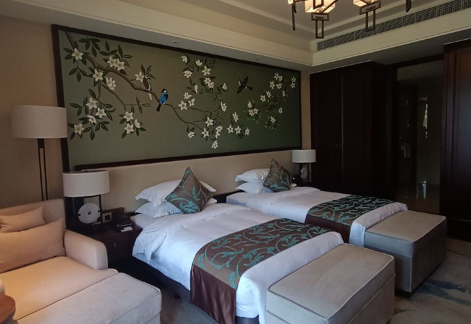 观景四居庭院房