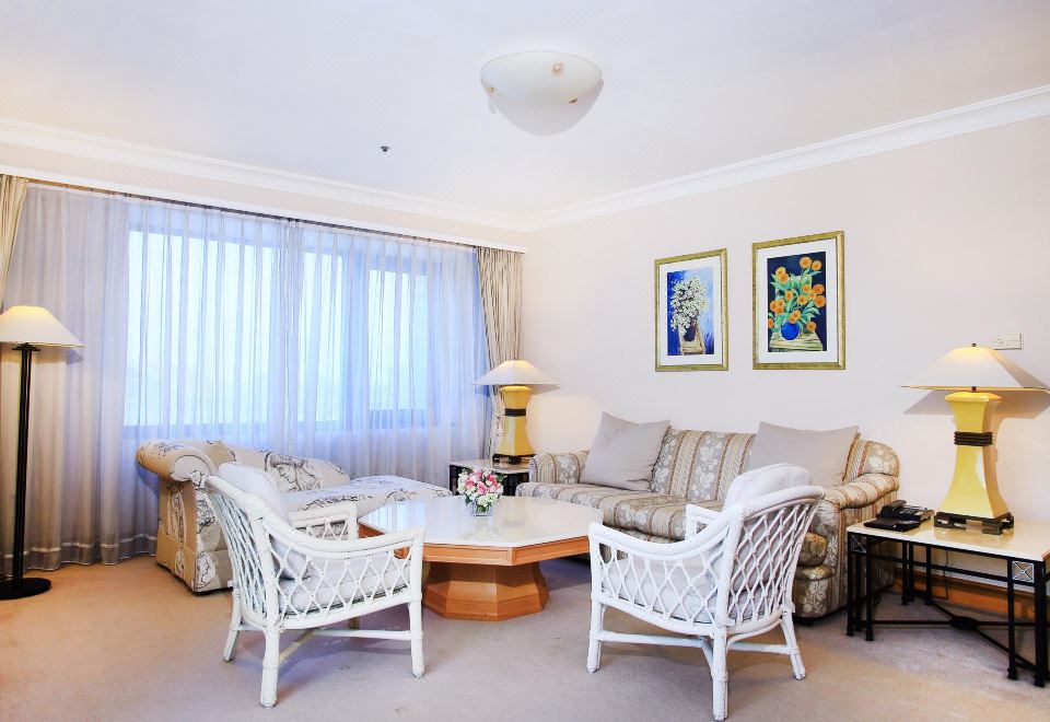 Deluxe Suite Room