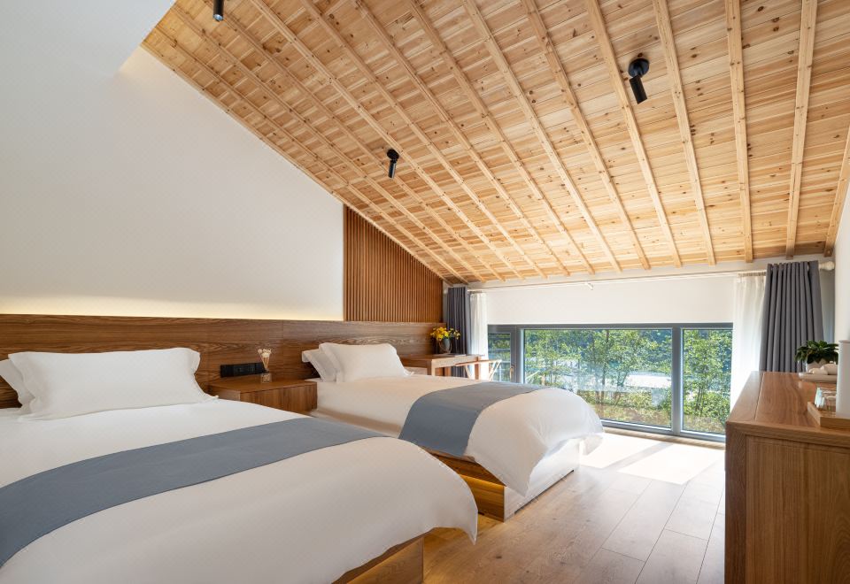 Bontique Terrace Twin Room