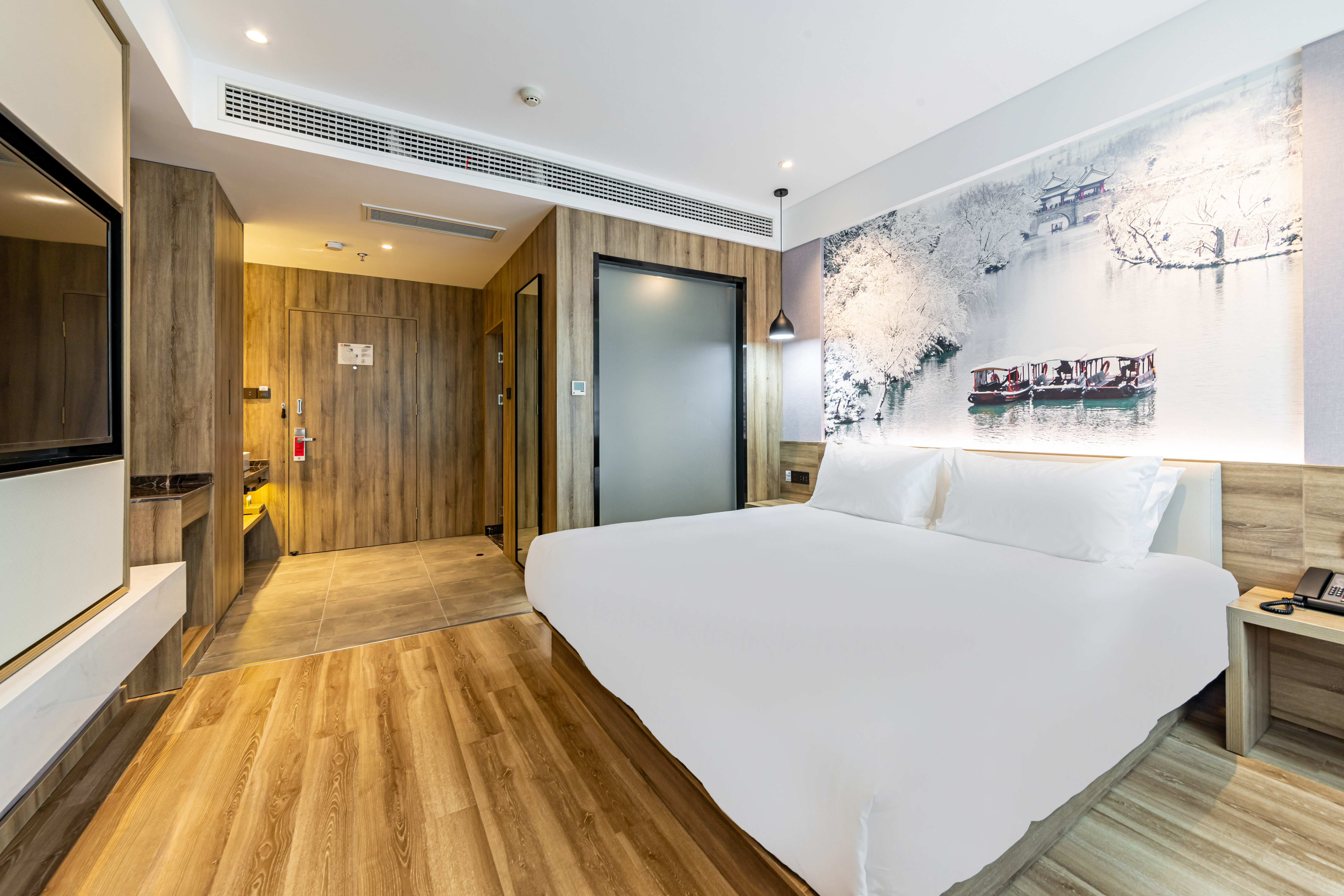 商务大床房（智能马桶＋电视投屏＋梦百合床垫）