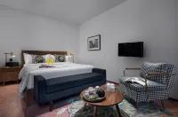 Peking  Yard Siheyuan Boutique Hotel(Garden&Terrace &Lama Temple&hutong&Houhai&Tiananmen&Restaurant
