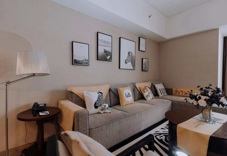 热带草原亲子屋