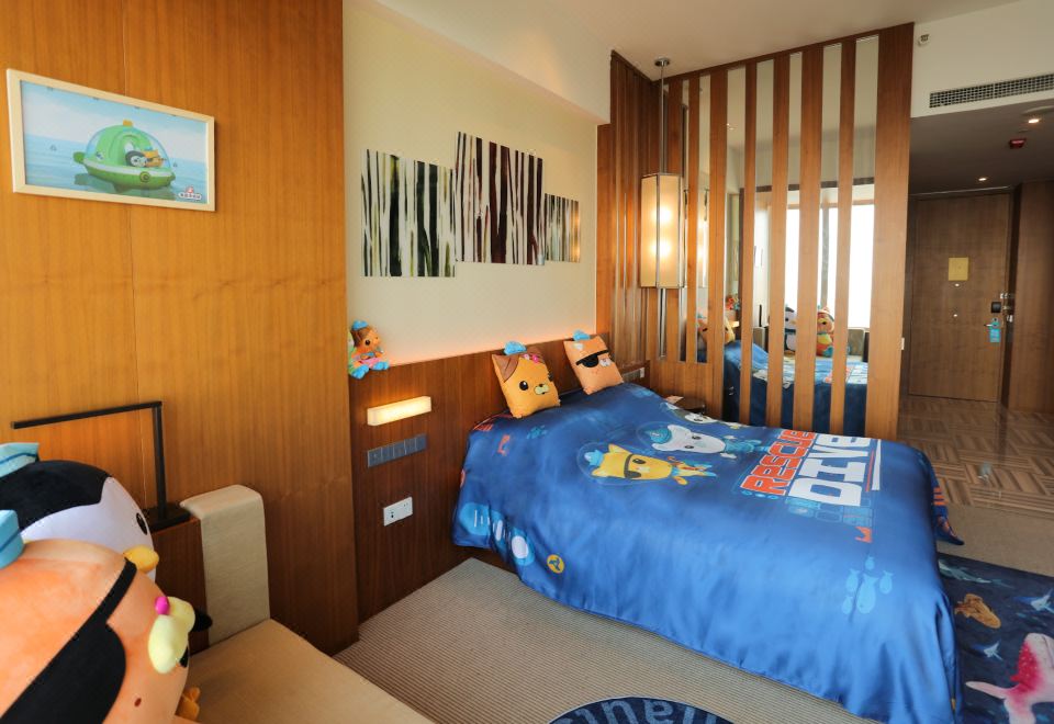 海底小纵队主题亲子房