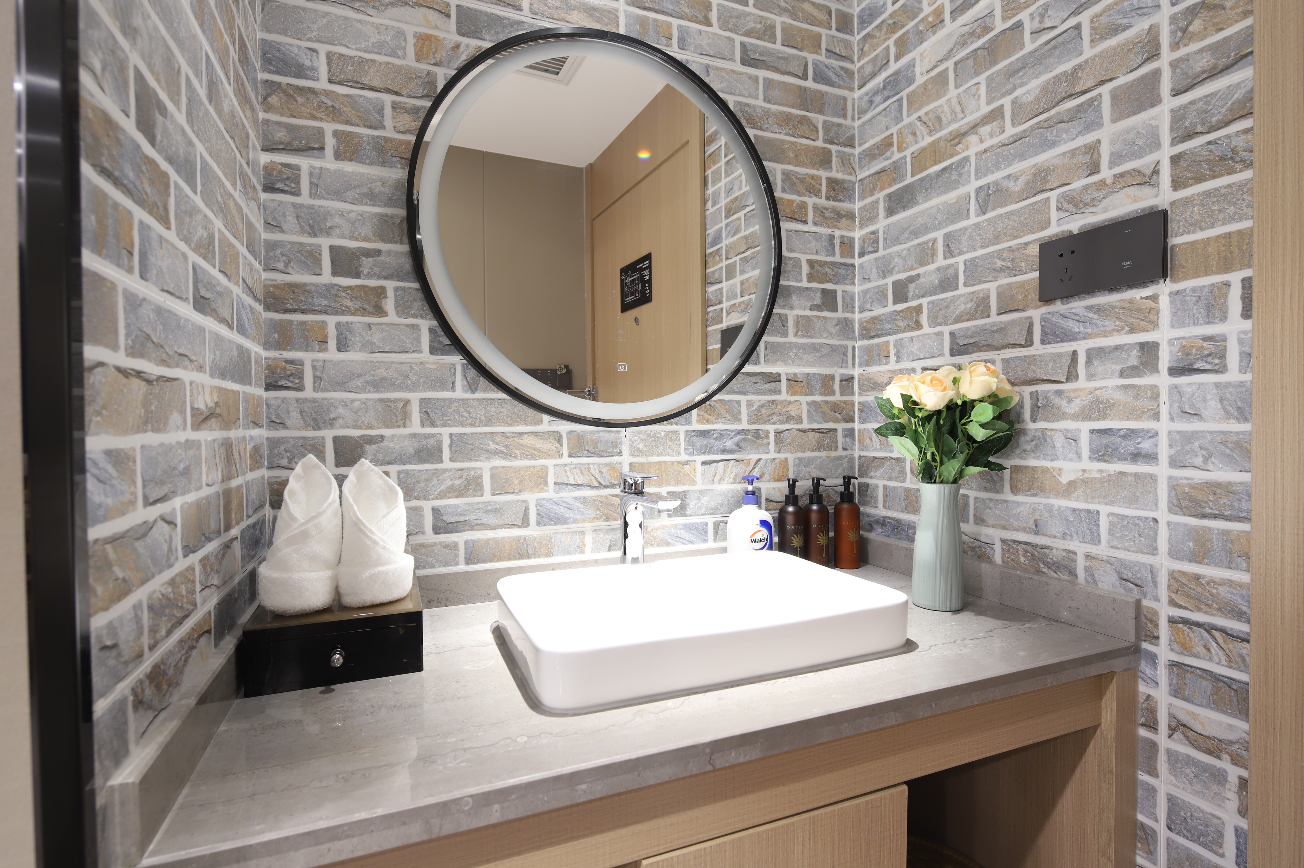 Family Friendly Comfy Cozy Room (Trundle Bed)