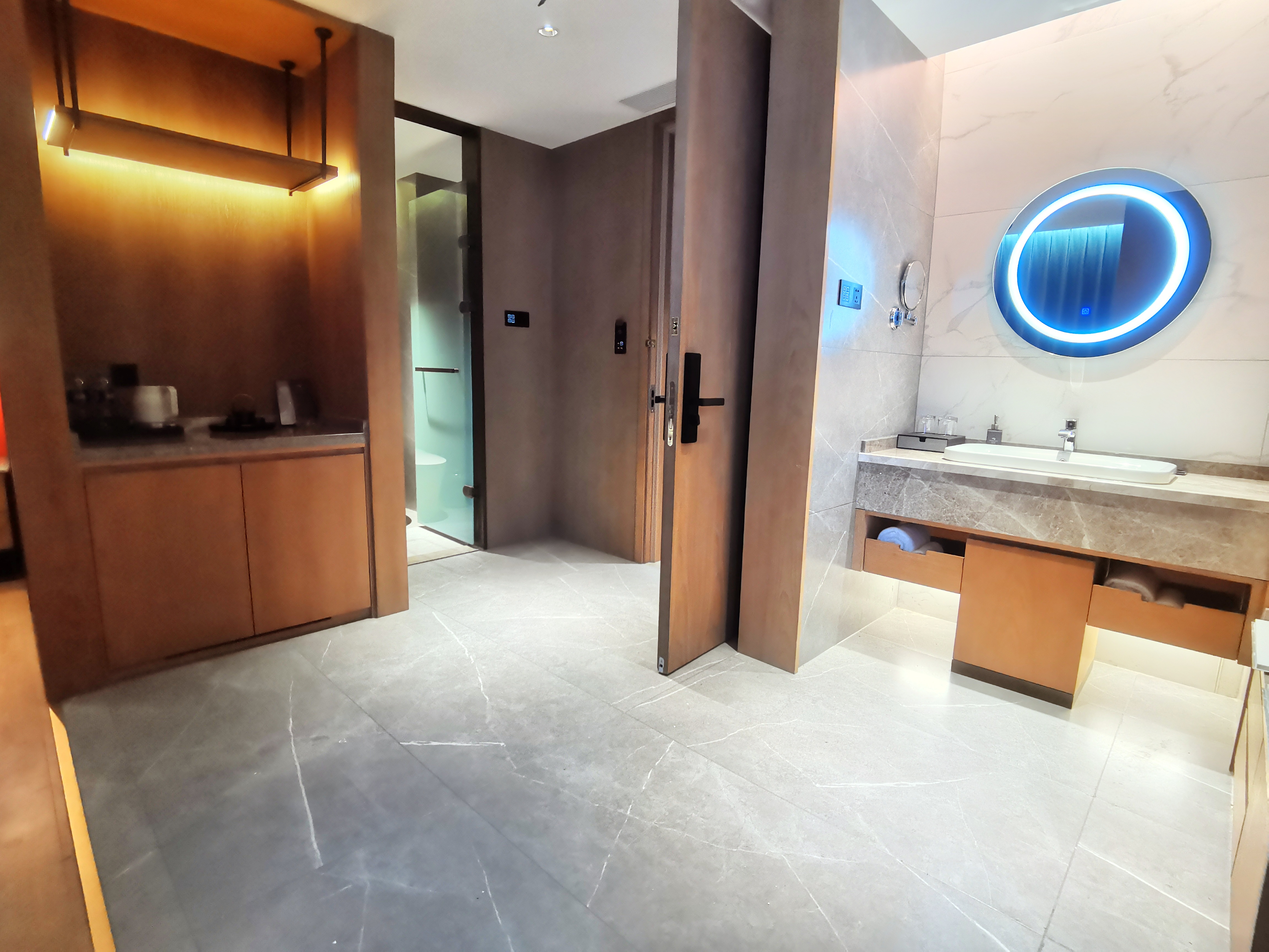 汀政套房（独立客厅+冰箱）