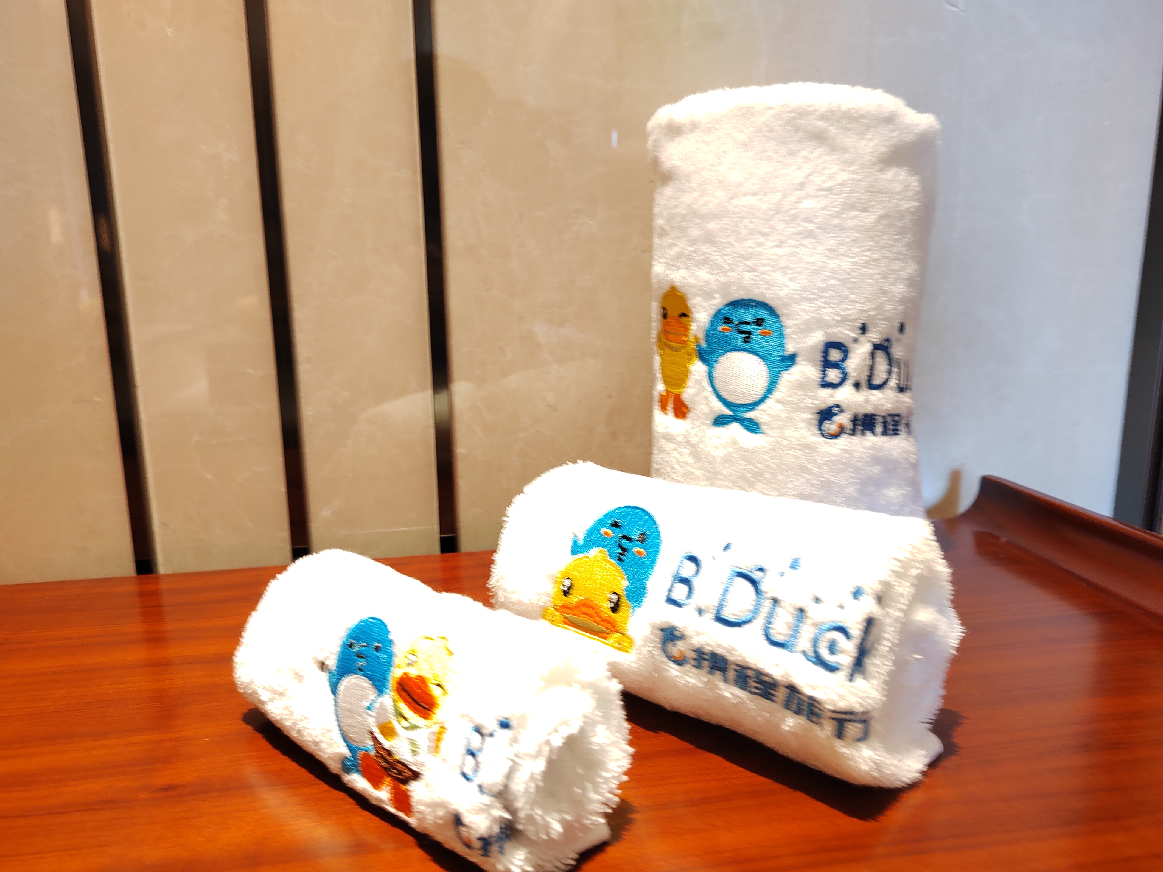 小黄鸭亲子主题房