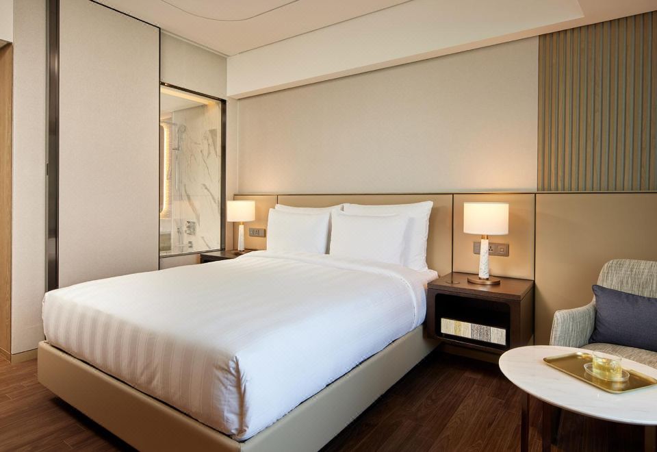 Lotte Hotel World GangnamResidential Deluxe Double(City View)