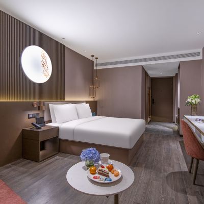 特價大床房（智能客控+可投屏65寸電視） 桔子水晶天津濱江道步行街飯店優惠