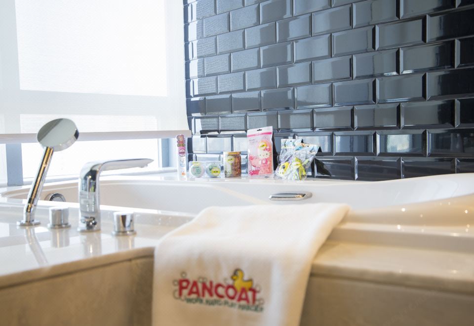 小黄鸭主题双床套房