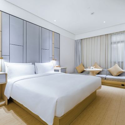 高級大床房 全季飯店（上海黃浦濱江西藏南路店）優惠