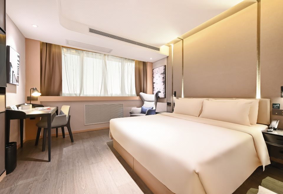 几木大床房（深睡枕Pro+手机投屏+小冰箱）