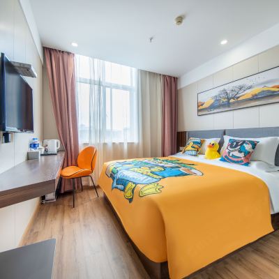 小黃鴨親子主題套房（安心入住+地標景點+孩童滑滑梯+帳篷） 西安途悅飯店（鐘鼓樓回民街店）優惠