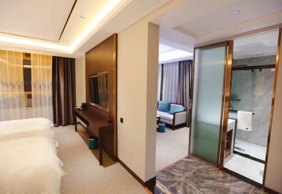 豪华三人套房（地暖+加湿器+制氧机）