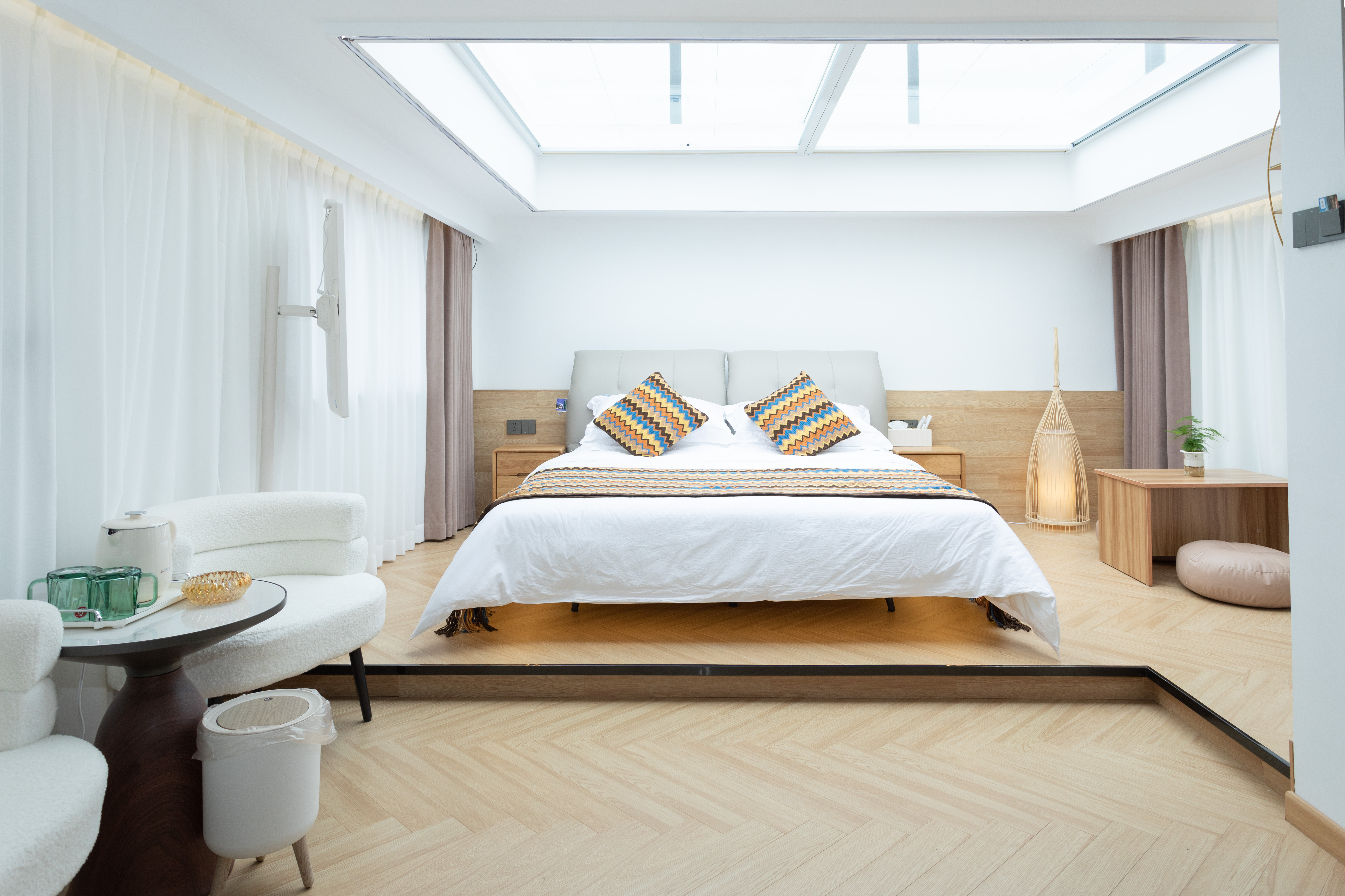 清风·星空情侣房『智能马桶+乳胶床垫+移动电视』