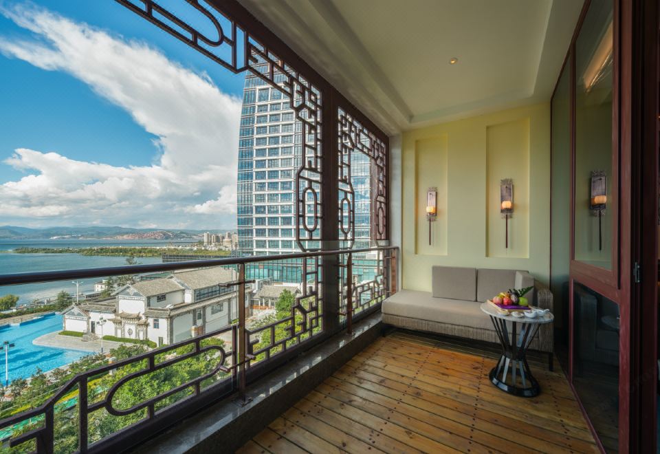 白渊楼海景大床房