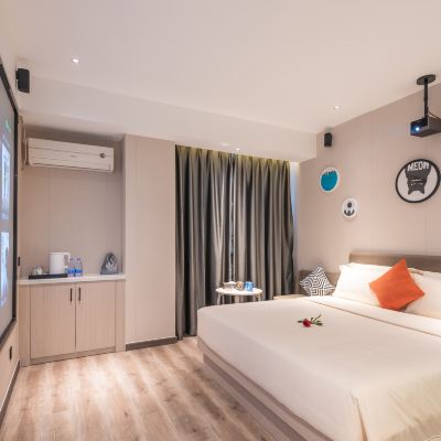 奧斯卡觀影大床房（220寸巨幕5.0立體音海量VIP影片） 有戲電影酒店（珠海大劇院優特滙店）優惠