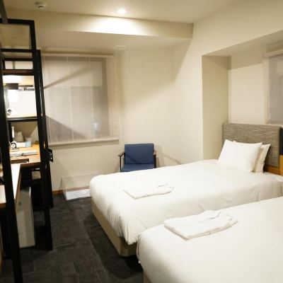Dog Friendly Twin Room (2 Dogs Limited)