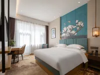 Magnotel (business) Hotel Fenghuang East Street Branch, Luya Mountain scenic spot, Ningwu, Xinzhou