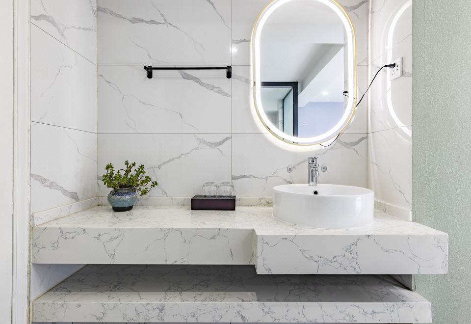 月境·精致大床房（休閑露臺丨小花園）