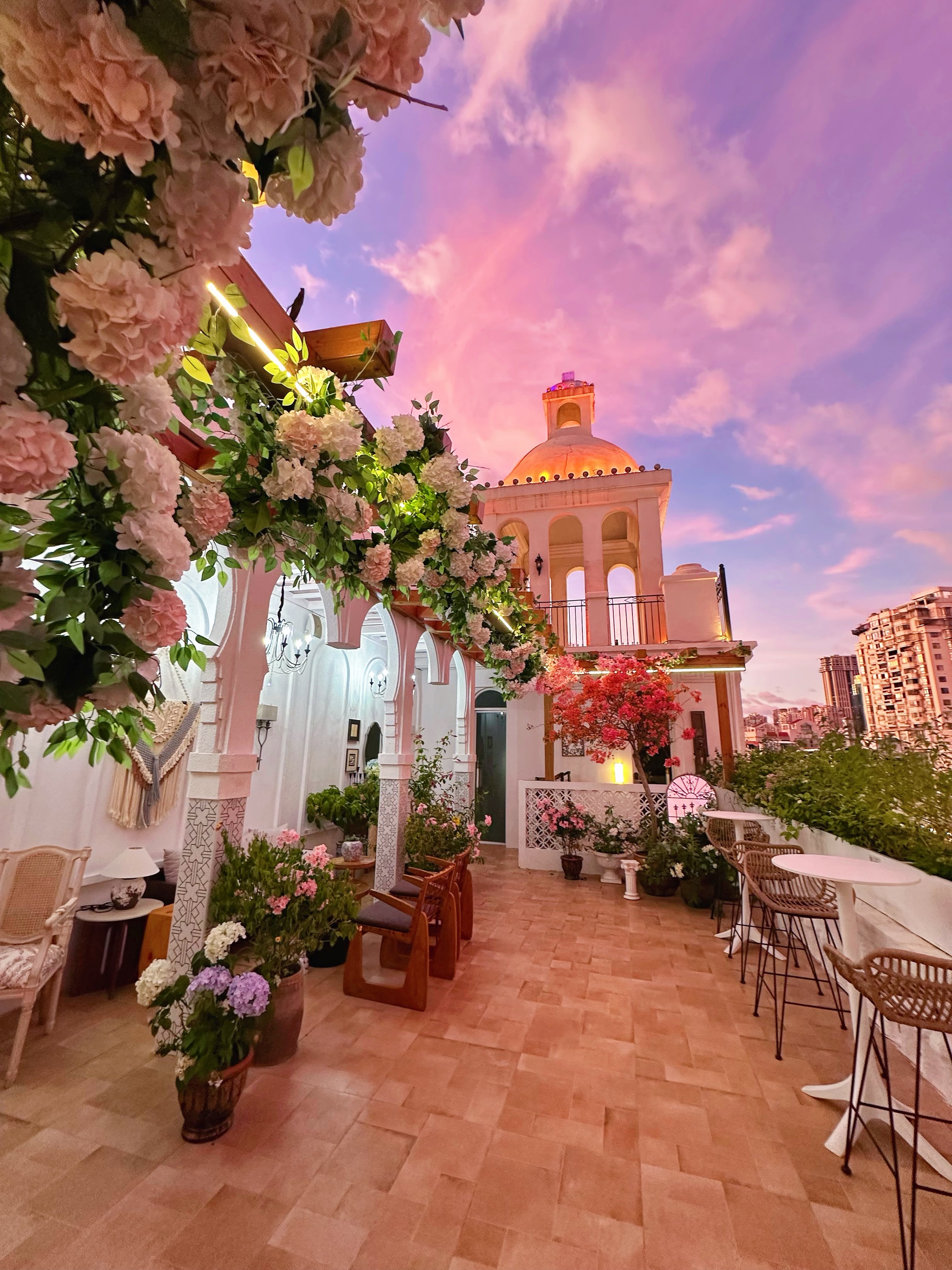 莫奈·南法古堡花园大床房（投影仪+浴缸+360度骑楼景