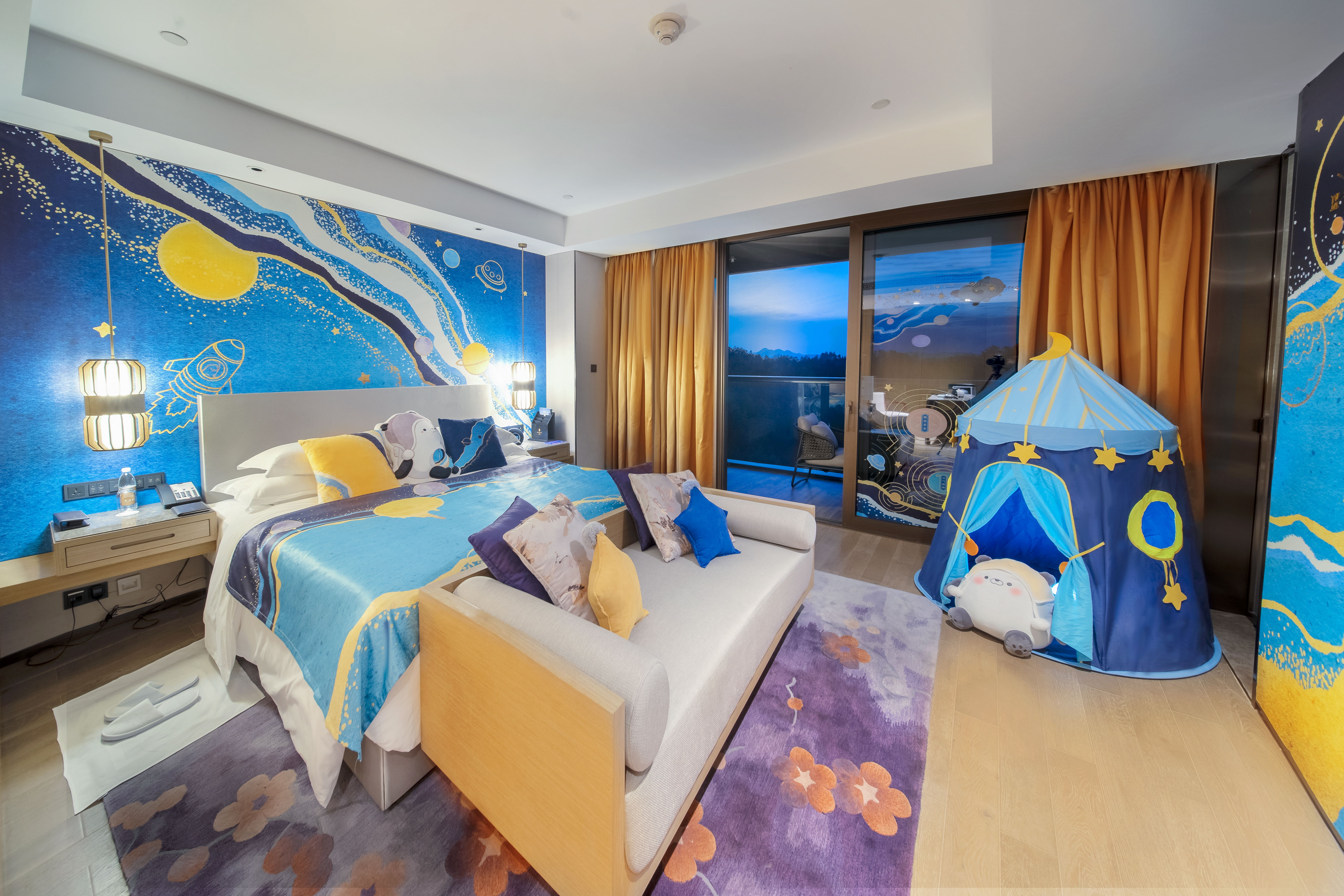 星空绮梦亲子房