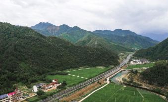 Yanliangqi Mountain Residence