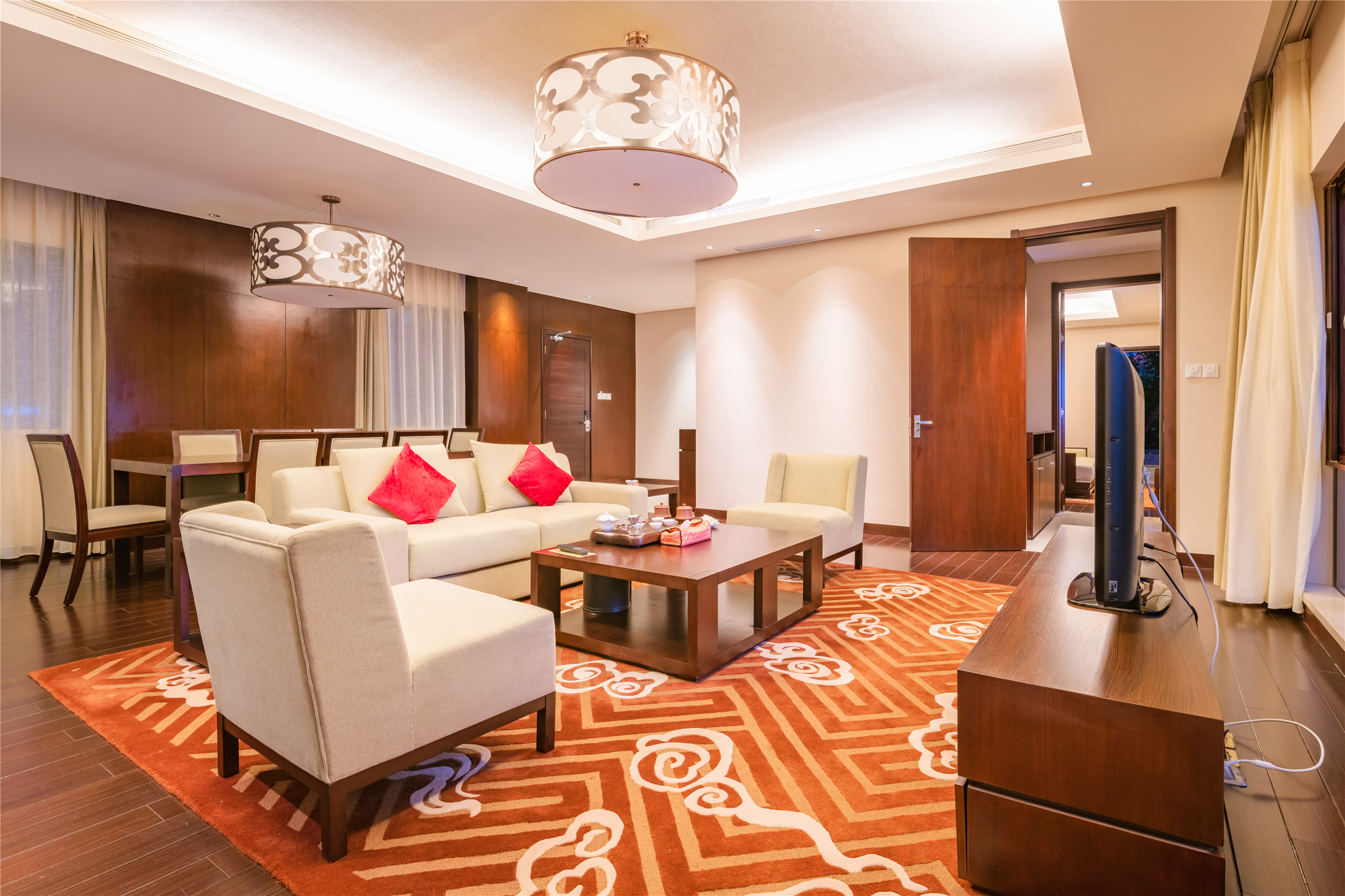 别墅露台泡池套房