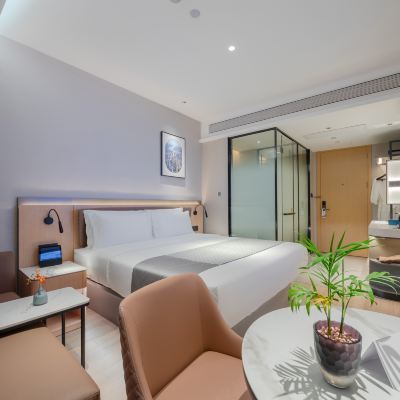 商務艙大床房 嘉虹飯店（上海浦東機場川沙地鐵站店）優惠