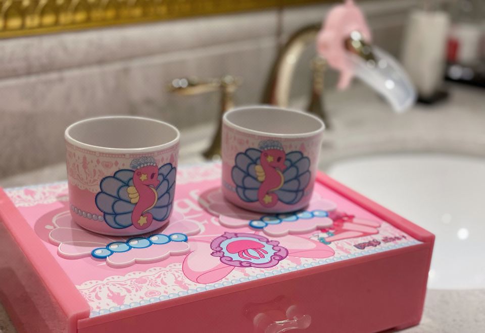 酷芽巴啦啦小魔仙公主主题大床房