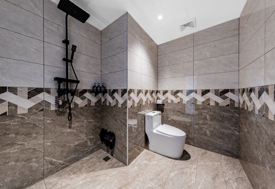 Xizi Light Luxury Hotel (Urad Qianqi Government Store)Queen Room