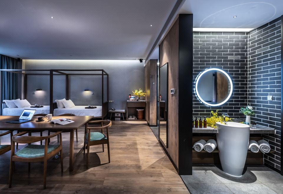 歡聚時光四人間