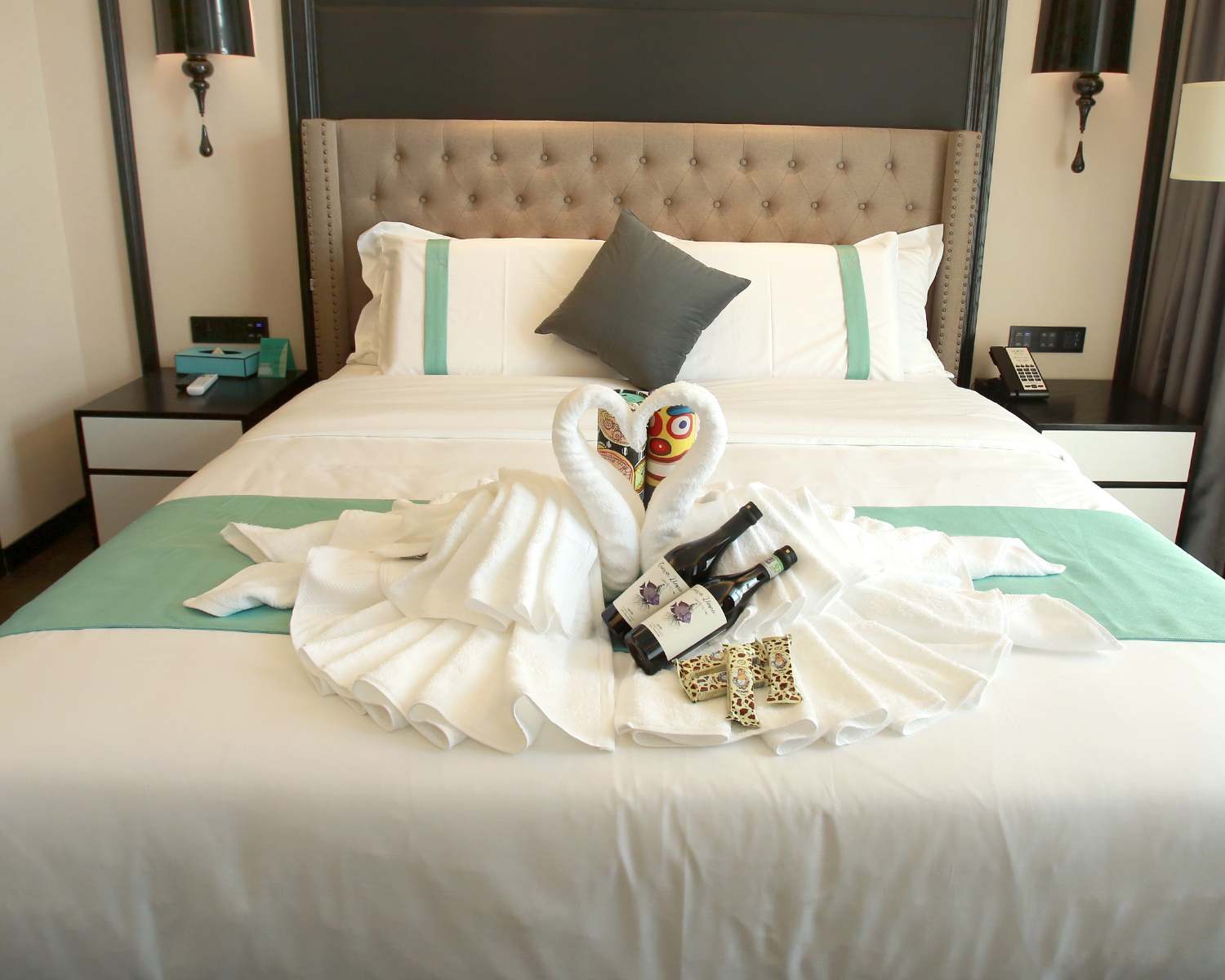 希岸商务大床房（徕芬吹风机｜智能客控｜雨淋花洒）