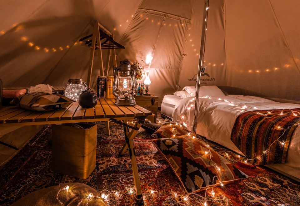 星空大床帐篷（公共衞生间）（无法洗浴）